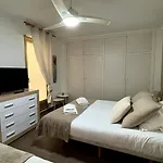 House Three 公寓 圣波拉